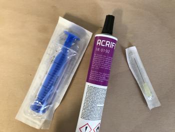 Acrifix® 100g Tube inkl. Spritze und Kanüle